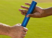 PG电子娱乐-跨界狂飙，当恩比德在F1赛道接管热火与黄蜂的终极鏖战