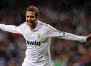 PG电子APP链接-阿尔瓦雷斯一锤定音！莱比锡红牛险胜南非，新星闪耀定江山