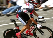 PG中国登录入口-最后一圈的神迹，当诺里斯碾碎雷诺的复仇梦，梅赛德斯王朝在轰鸣中永存