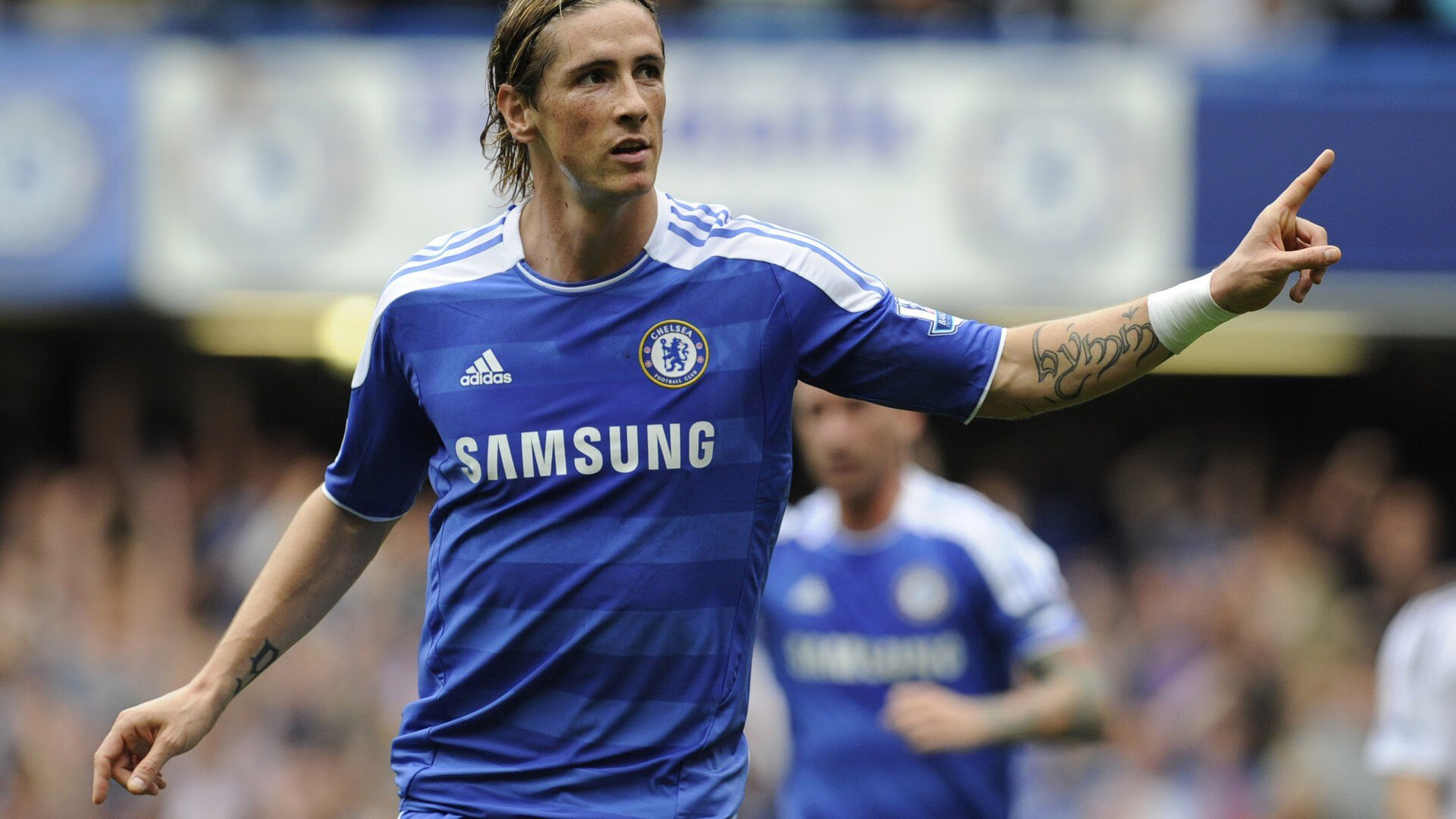 绿茵场上的唯一性，伊朗绝境重生与若日尼奥的德甲封神时刻