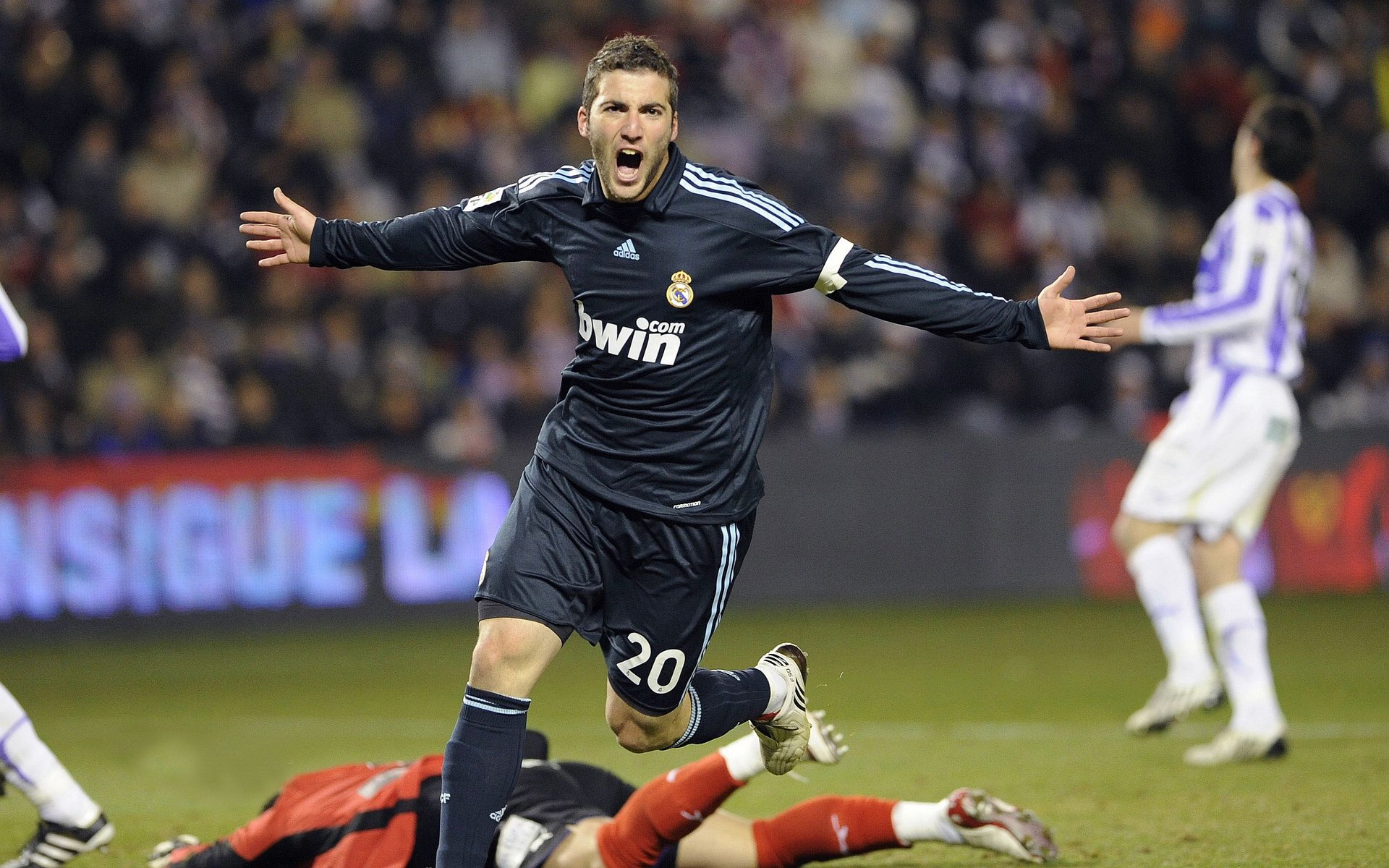 一个人的逆流，当王皓扛起全队，法国队的逆转成了一曲悲壮的挽歌